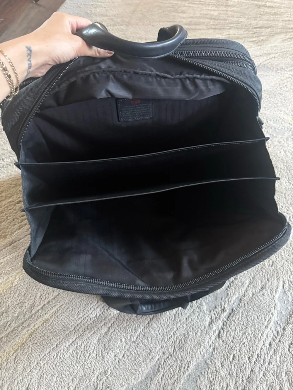 Tumi Alpha 2 T Pass Briefcase 26145DH Black Ballistic Nylon Bag Laptop Sleeve